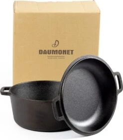 Daumonet Ducasse Gietijzeren Double Use Braadpan - Combi Sudderpan Zwart - 2-in-1 Bak- En Braadpan - PFAS & PFOA Vrij - Rond - Ø 26 Cm - 4,4 Liter - Emaille - Alle Warmtebronnen - Elektrisch - Gas - Halogeen - Inductie - Keramisch -Pannen Verkoop 1053x1200 1