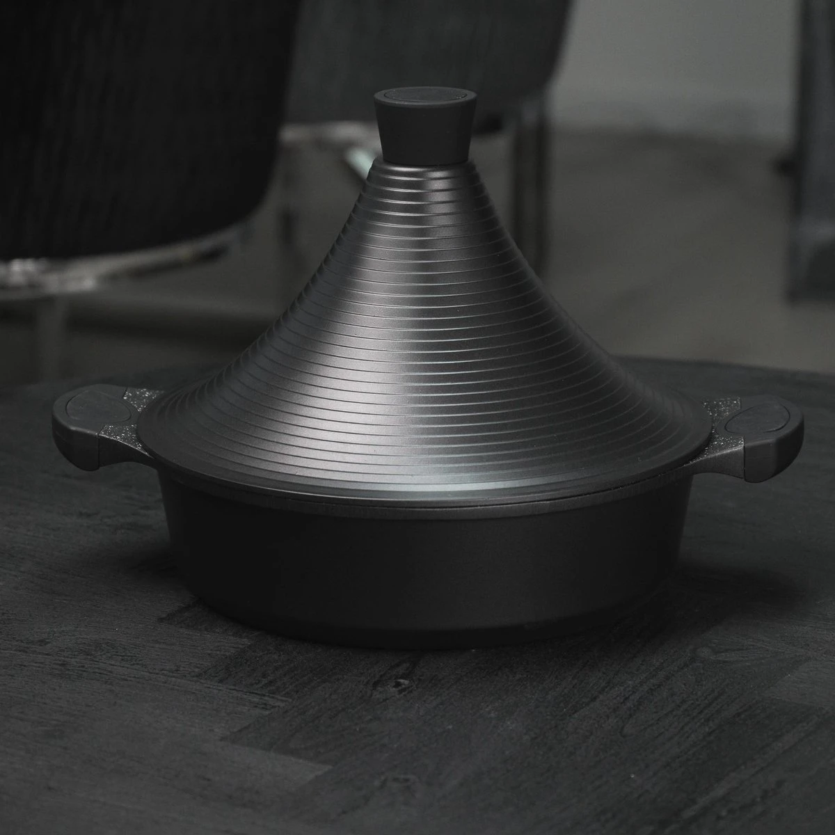 BIKO | Luxe Aluminium Tajine Inductie| Tagine | Geschikt Voor 4-8 Personen - Inductie - Zwart 5 BIKO | Luxe Aluminium Tajine Inductie| Tagine | Geschikt Voor 4-8 Personen - Inductie - Zwart - Afbeelding 5