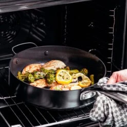 GreenPan Copenhagen Stoofpan Met Deksel En Extra Handvat 28cm/4.3L -Pannen Verkoop 1200x1200 26