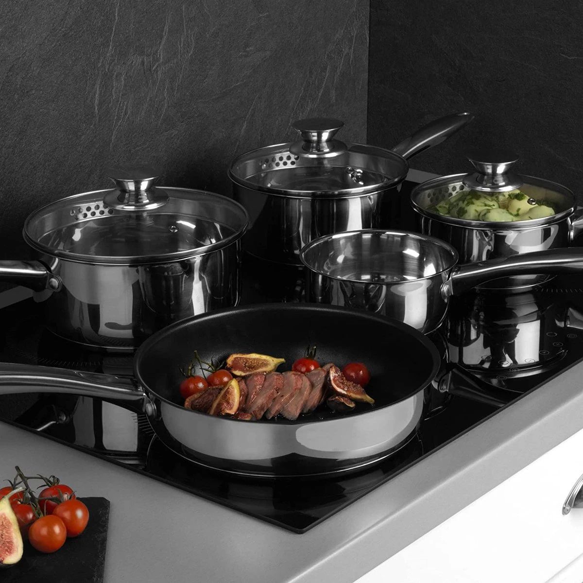 Russell Hobbs Pannenset - Vaatwasserbestendig - 5-delige Set - Alle Warmtebronnen Ook Inductie - Steelpannen Met Deksel En Schenktuit 3 Russell Hobbs Pannenset - Vaatwasserbestendig - 5-delige Set - Alle Warmtebronnen Ook Inductie - Steelpannen Met Deksel En Schenktuit - Afbeelding 3