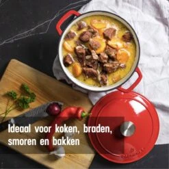 Daumonet Carême Rouge Gietijzeren Braadpan - Sudderpan Kersen Rood - Rond - Ø26 Cm - 4,4 Liter - PFAS & PFOA Vrij - Emaille - Geschikt Voor Alle Warmtebronnen - Elektrisch - Gas - Halogeen - Inductie - Keramisch - Vaatwasserbestendig -Pannen Verkoop 1200x1200 706