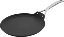Le Creuset Les Forgees Pannenkoekpan 28cm 15 Le Creuset Les Forgees Pannenkoekpan 28cm -Pannen Verkoop 1200x686 1