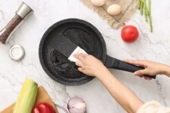 Swiss Pro+ | Set 14 Delige Pannenset | Inductie - Pannensets - Glazen Deksel - Met Afneembare Handgreep - Marmeren Interieur -PFAS-vrij | Black (Zwart) -Pannen Verkoop 1200x799 37