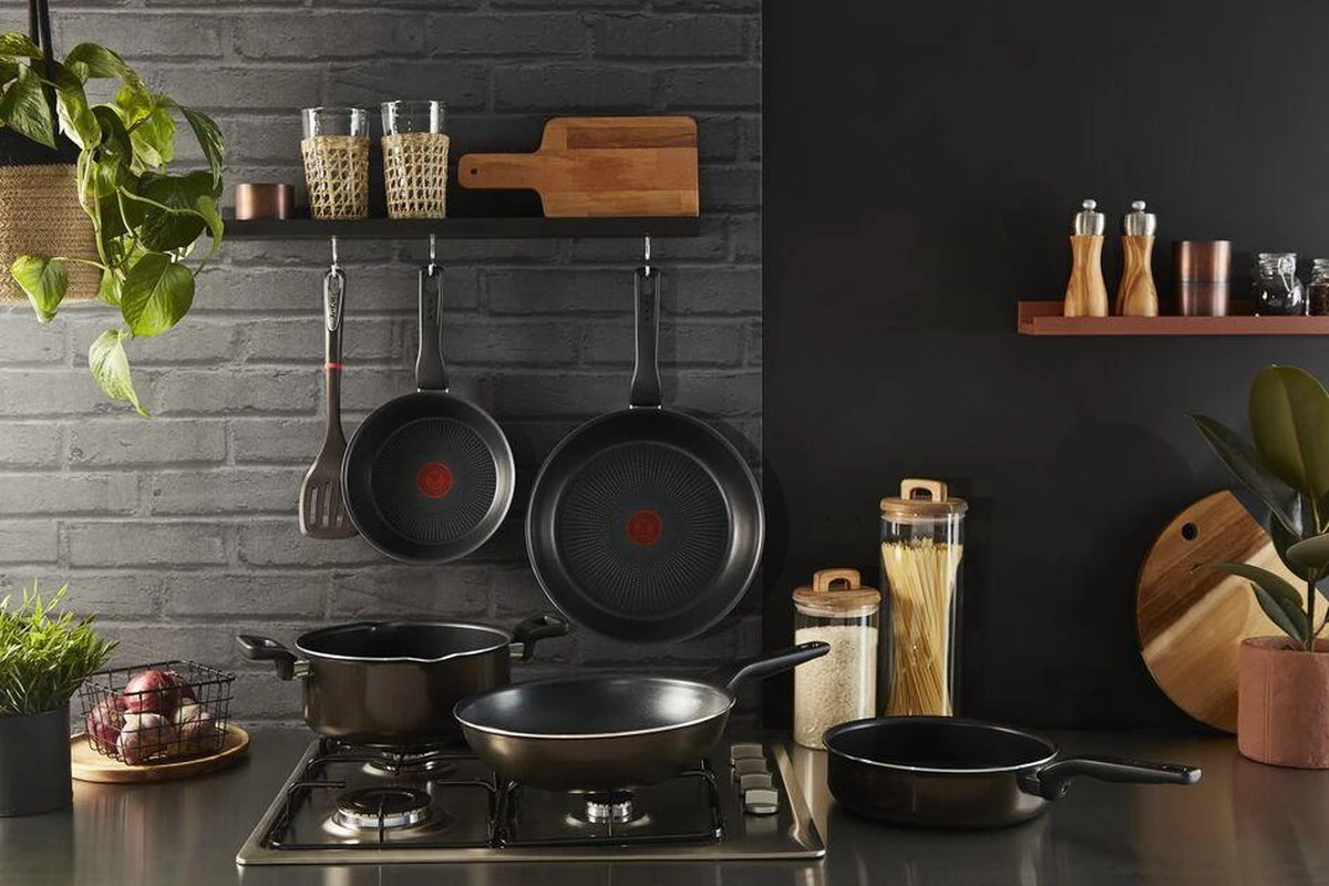 Tefal XL Force Hapjespan 24 Cm + Deksel - Niet Geschikt Voor Inductie 3 Tefal XL Force Hapjespan 24 Cm + Deksel - Niet Geschikt Voor Inductie - Afbeelding 3