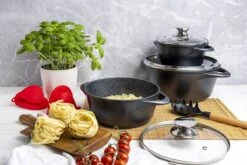 Smile - 8 Delige Pannenset - Antiaanbaklaag - Vaatwasser Bestendig - Geschikt Voor Iedere Kookplaat - MGK-18 - Zwart 14 Smile - 8 Delige Pannenset - Antiaanbaklaag - Vaatwasser Bestendig - Geschikt Voor Iedere Kookplaat - MGK-18 - Zwart -Pannen Verkoop 1200x800 56