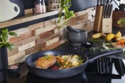 Tefal Black Stone Koekenpan - Ø 28 Cm -Pannen Verkoop 1200x801 12