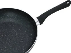 Alpina Koekenpan Ø28cm - Alle Warmtebronnen, Ook Inductie - Anti-aanbak - Gemarmerd - Zwart -Pannen Verkoop 1200x901 1