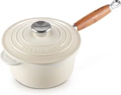 Le Creuset Steelpan - Met Deksel - Tradition - Meringue - ø 18 Cm / 1.8 Liter -Pannen Verkoop 1200x941 1