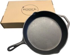 Koock Amsterdam® Skillet - Gietijzer - 25cm - Koekenpan - Geschikt Voor Alle Warmtebronnen 11 Koock Amsterdam® Skillet - Gietijzer - 25cm - Koekenpan - Geschikt Voor Alle Warmtebronnen -Pannen Verkoop 1200x944