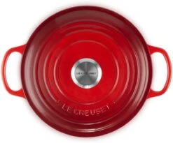 Le Creuset - Gietijzeren - Lage Braadpan - 24cm - Kersenrood 31 Le Creuset - Gietijzeren - Lage Braadpan - 24cm - Kersenrood -Pannen Verkoop 1200x998