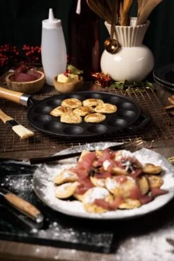 Blackwell Poffertjespan - Met Houten Steel - Gietijzer - ø 24 Cm