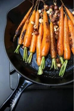 Le Creuset - Gietijzeren Ronde Skillet In Mat Zwart 23cm -Pannen Verkoop 801x1200 2